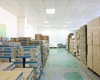 利勇安倉庫環境